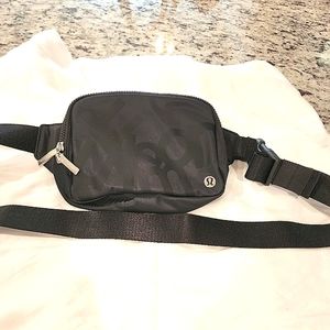 Lululemon Everywhere BeltBag Large 2L